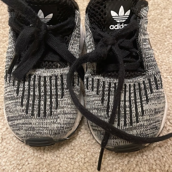 COPY - Adidas size 5 toddler sneakers - Picture 5 of 5